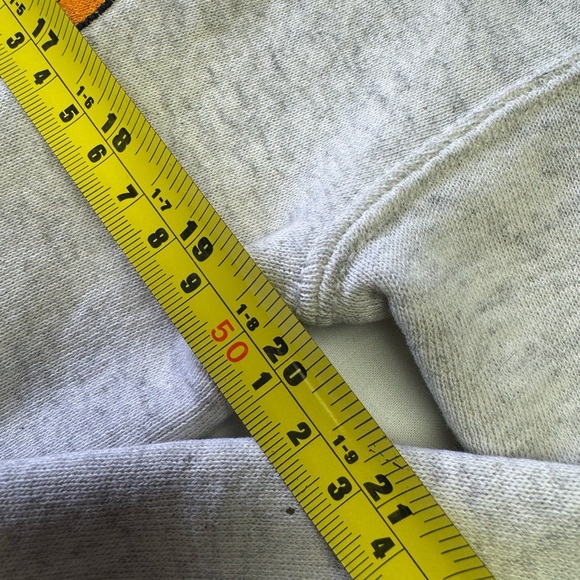 Vintage Georgetown University Gray tweety bird Sweatshirt 80’s - Picture 4 of 8